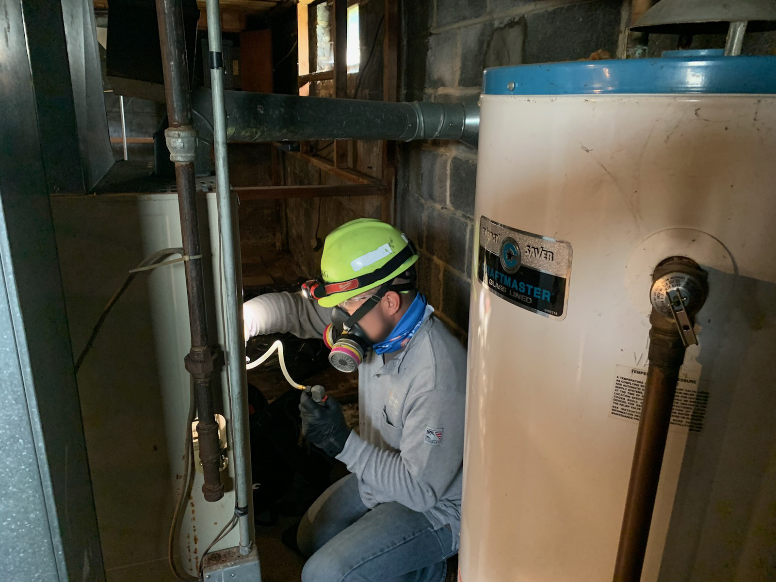 PSE&G WorryFree repair technician is shown.